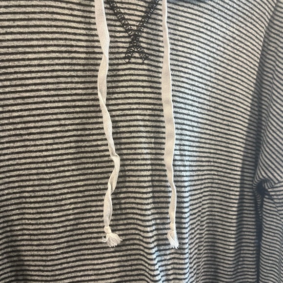 American Eagle Light Hoodie Long sleeve - Picture 4 of 11